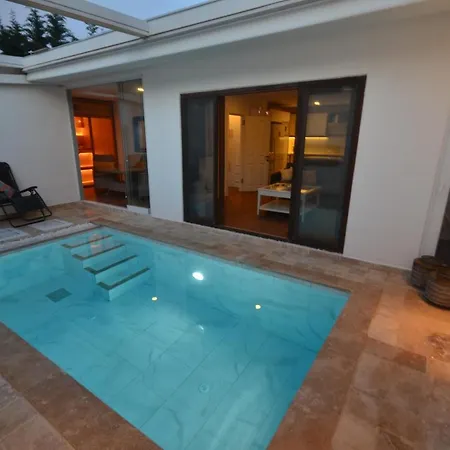 Villa Lilium Villa *